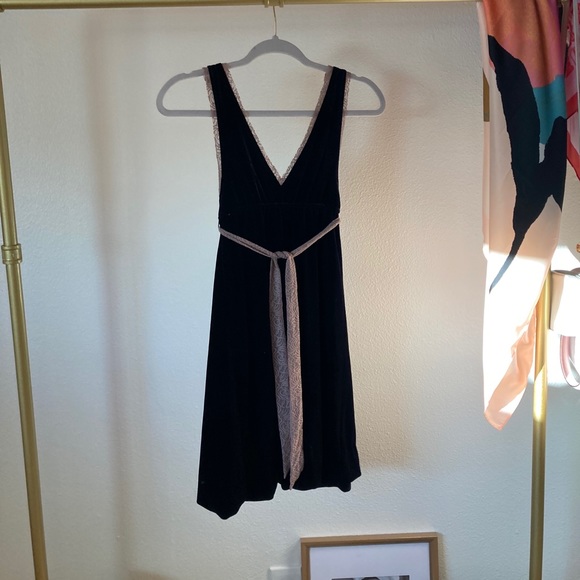 Free People Velvet Dress w/ Lace Detail Sz. S - Picture 4 of 4